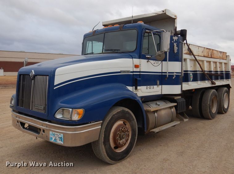 image for item JJ9862 1998 International 9400  dump truck