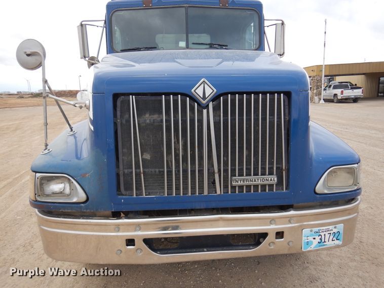 image for item JJ9862 1998 International 9400  dump truck