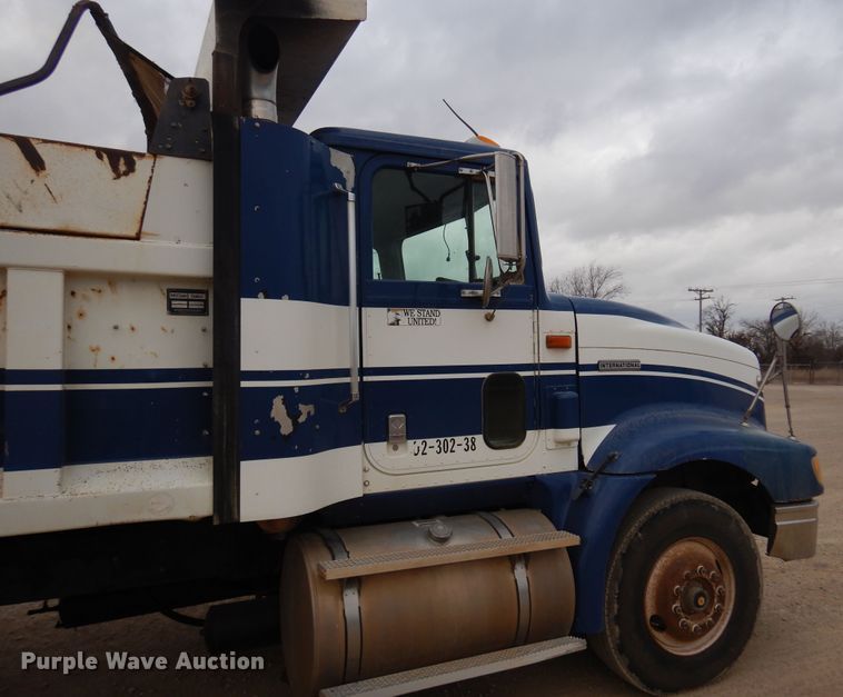 image for item JJ9862 1998 International 9400  dump truck