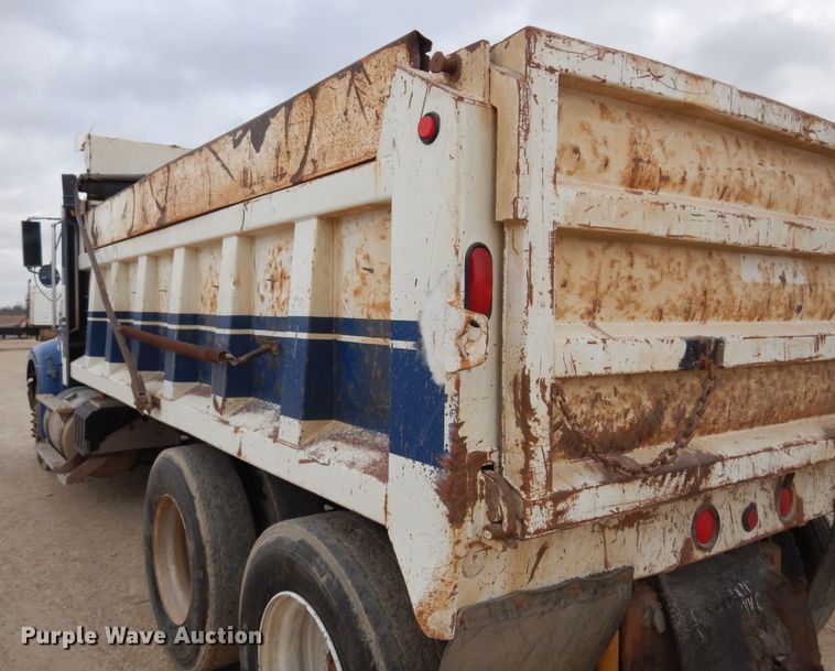 image for item JJ9862 1998 International 9400  dump truck