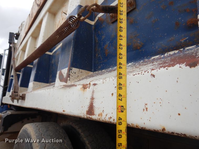 image for item JJ9862 1998 International 9400  dump truck