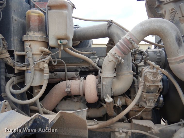 image for item JJ9862 1998 International 9400  dump truck