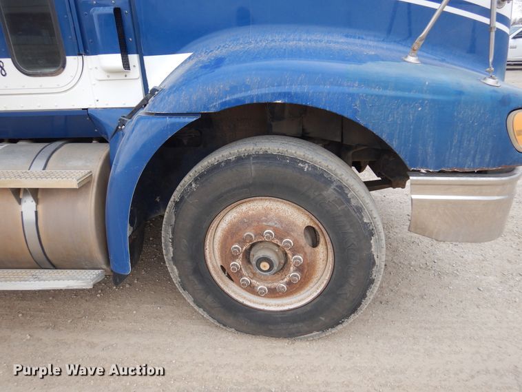 image for item JJ9862 1998 International 9400  dump truck