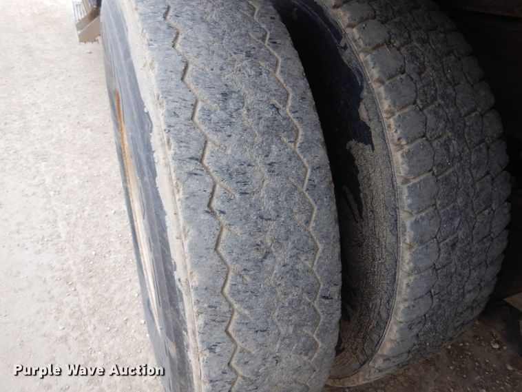 image for item JJ9862 1998 International 9400  dump truck