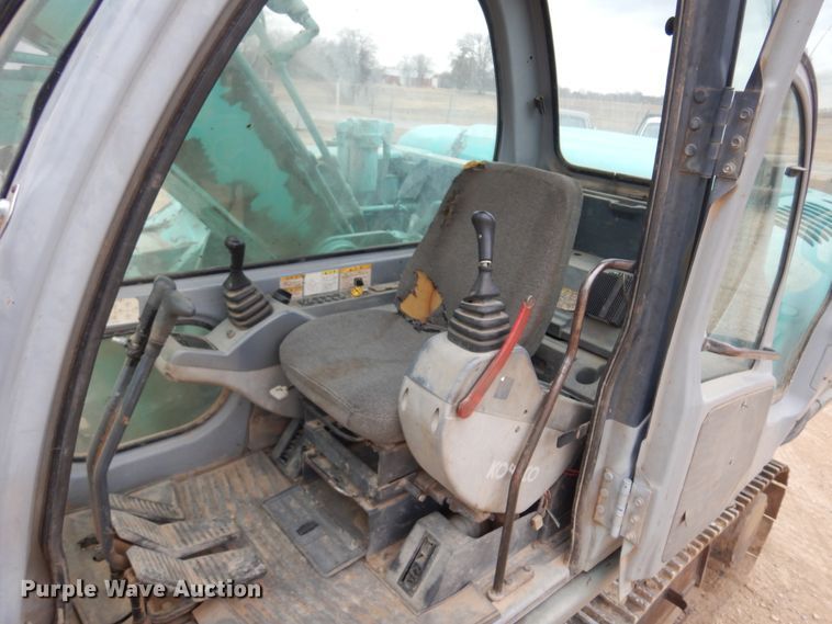 image for item JJ9866 Kobelco SK200  excavator