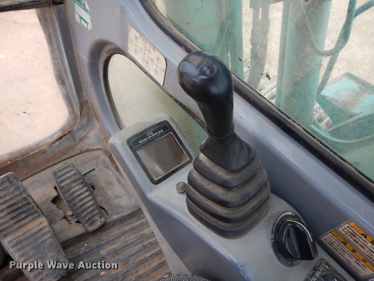 image for item JJ9866 Kobelco SK200  excavator