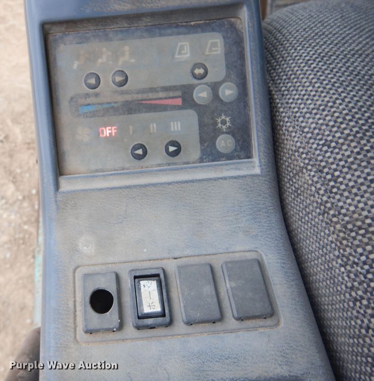 image for item JJ9866 Kobelco SK200  excavator