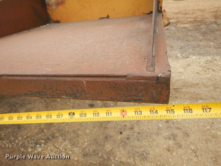 image for item JJ9867 1977 Transport CR25XF  equipment trailer