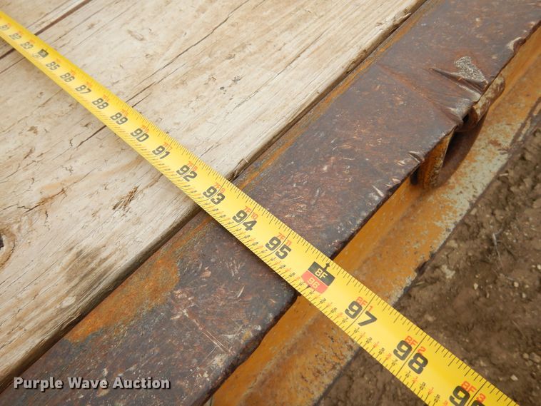 image for item JJ9867 1977 Transport CR25XF  equipment trailer