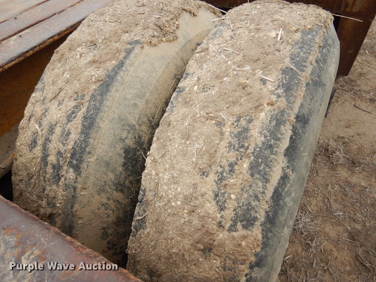 image for item JJ9867 1977 Transport CR25XF  equipment trailer