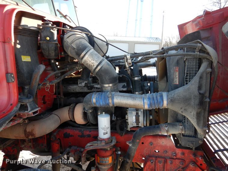 image for item JK9852 1996 Freightliner FLD112  semi truck