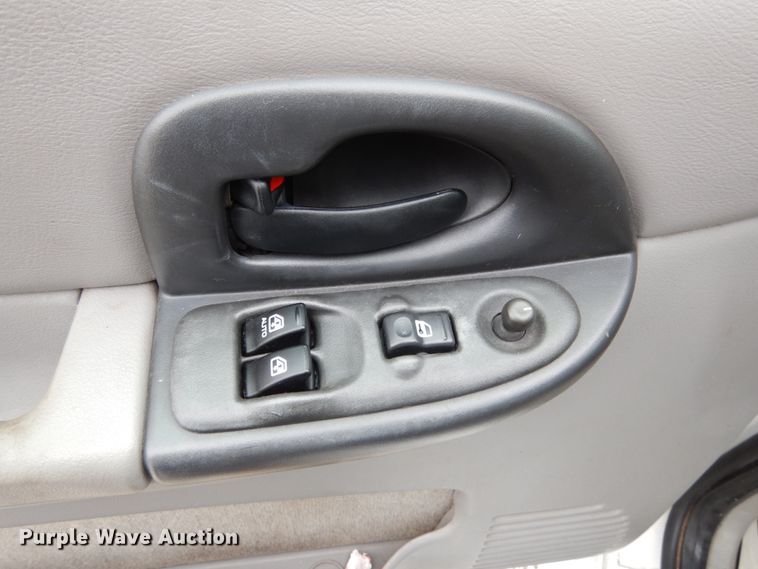 image for item JK9853 2003 Chevrolet Venture  van