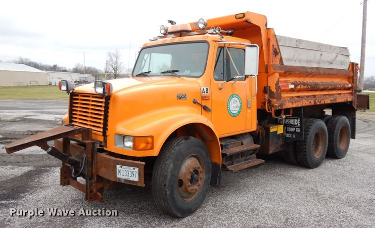 image for item JK9854 2002 International 4900  dump truck