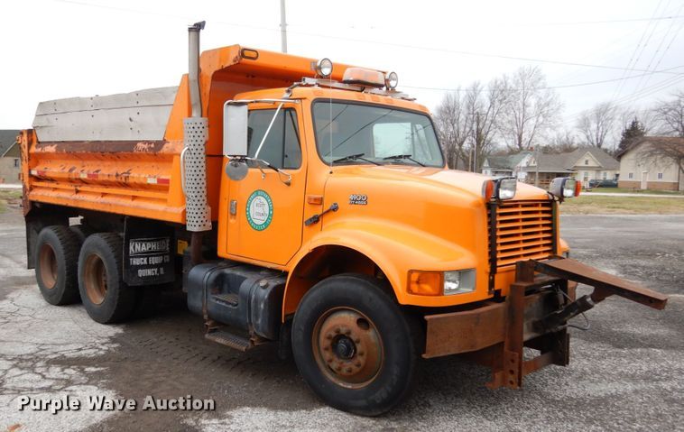 image for item JK9854 2002 International 4900  dump truck