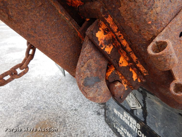 image for item JK9854 2002 International 4900  dump truck