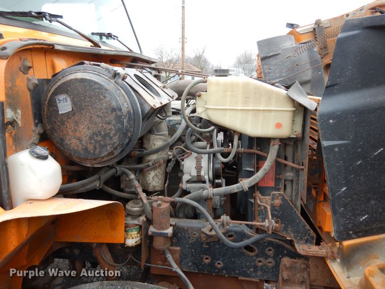 image for item JK9854 2002 International 4900  dump truck