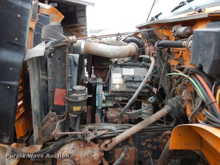 image for item JK9854 2002 International 4900  dump truck