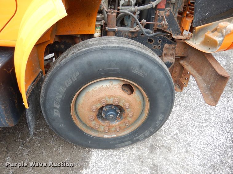 image for item JK9854 2002 International 4900  dump truck