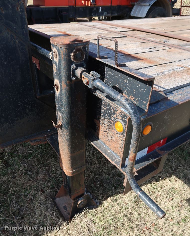 image for item JP9316 2007 Overbilt  tilt deck equipment trailer