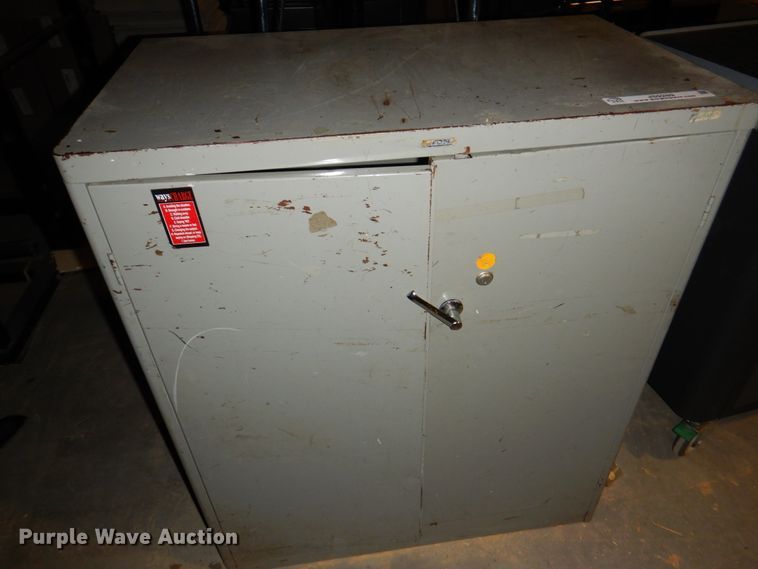 image for item JS9289 (3) charging stations