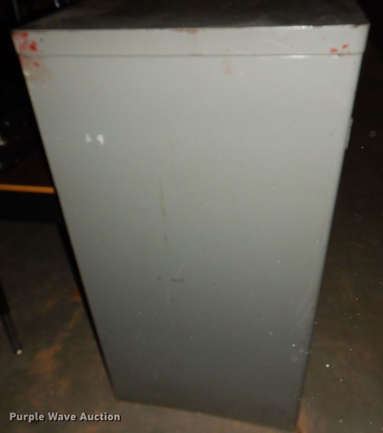 image for item JS9289 (3) charging stations