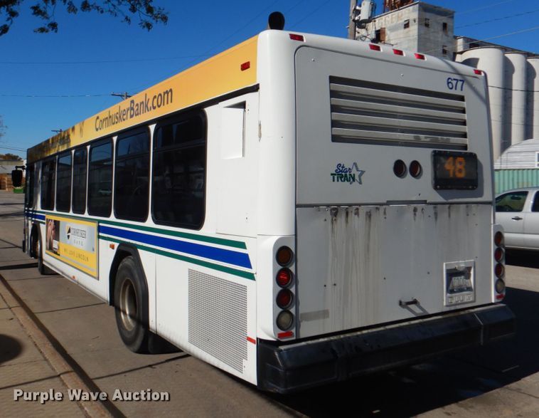 image for item JS9299 2004 Gillig G29B102N4  transit bus