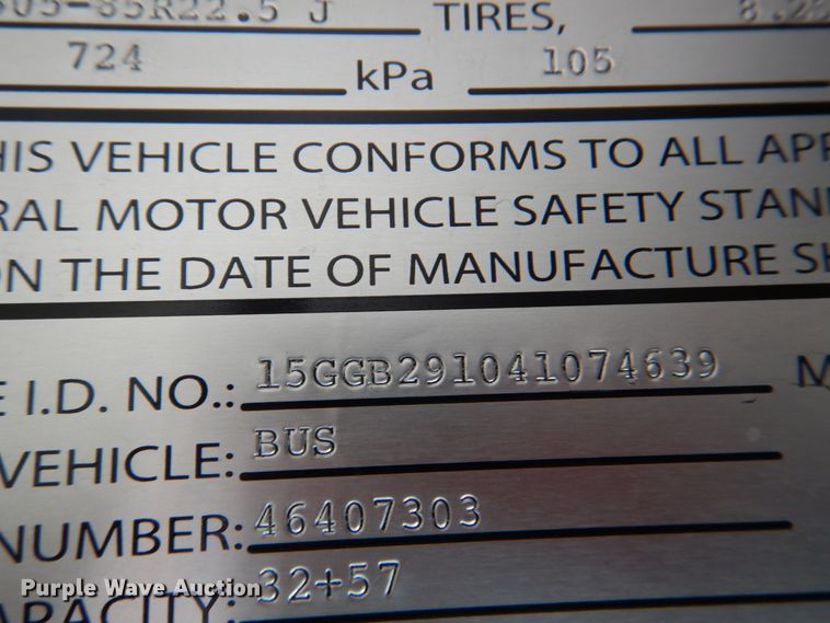 image for item JS9299 2004 Gillig G29B102N4  transit bus