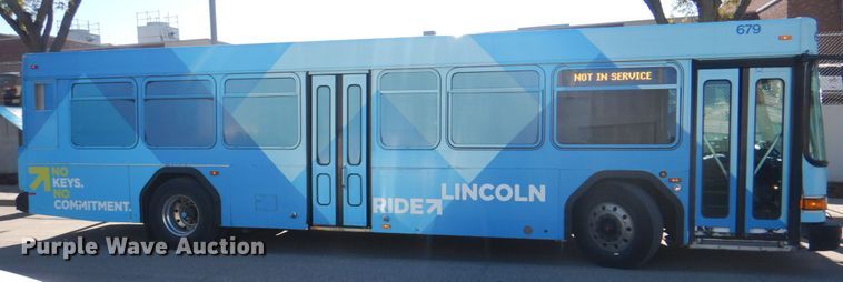 image for item JS9302 2004 Gillig G29B102N4  transit bus