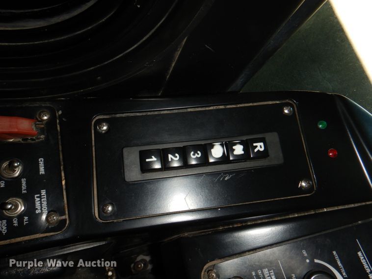 image for item JS9302 2004 Gillig G29B102N4  transit bus