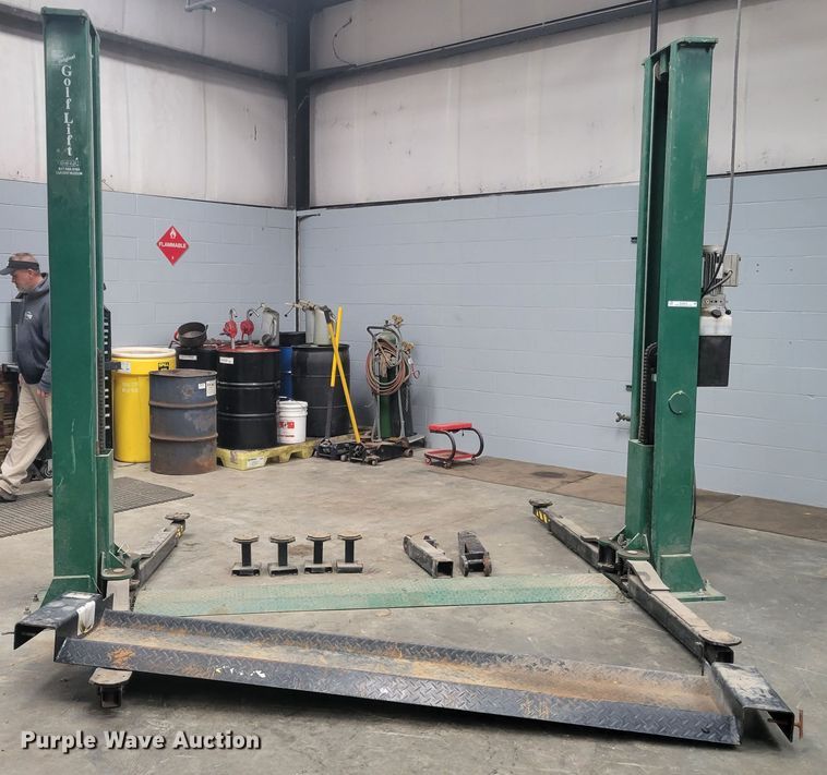image for item KH9916 Golf-Lift GL9PYGRG  two post automotive lift