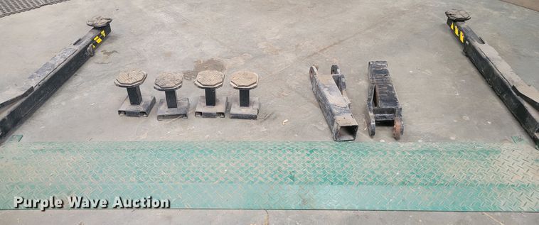 image for item KH9916 Golf-Lift GL9PYGRG  two post automotive lift