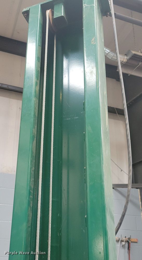 image for item KH9916 Golf-Lift GL9PYGRG  two post automotive lift