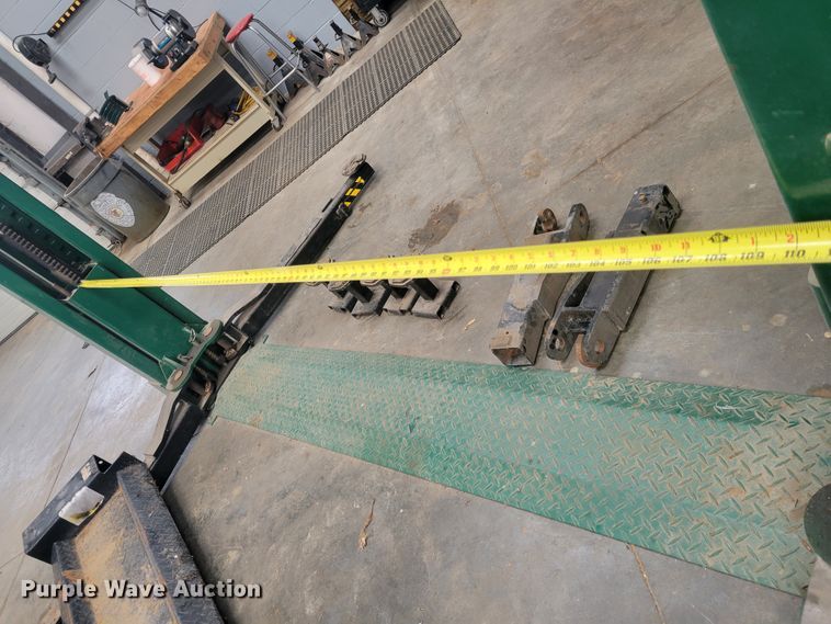 image for item KH9916 Golf-Lift GL9PYGRG  two post automotive lift