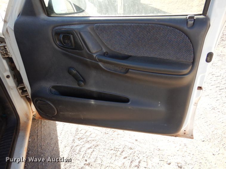 image for item KJ9460 1999 Dodge Dakota  pickup truck