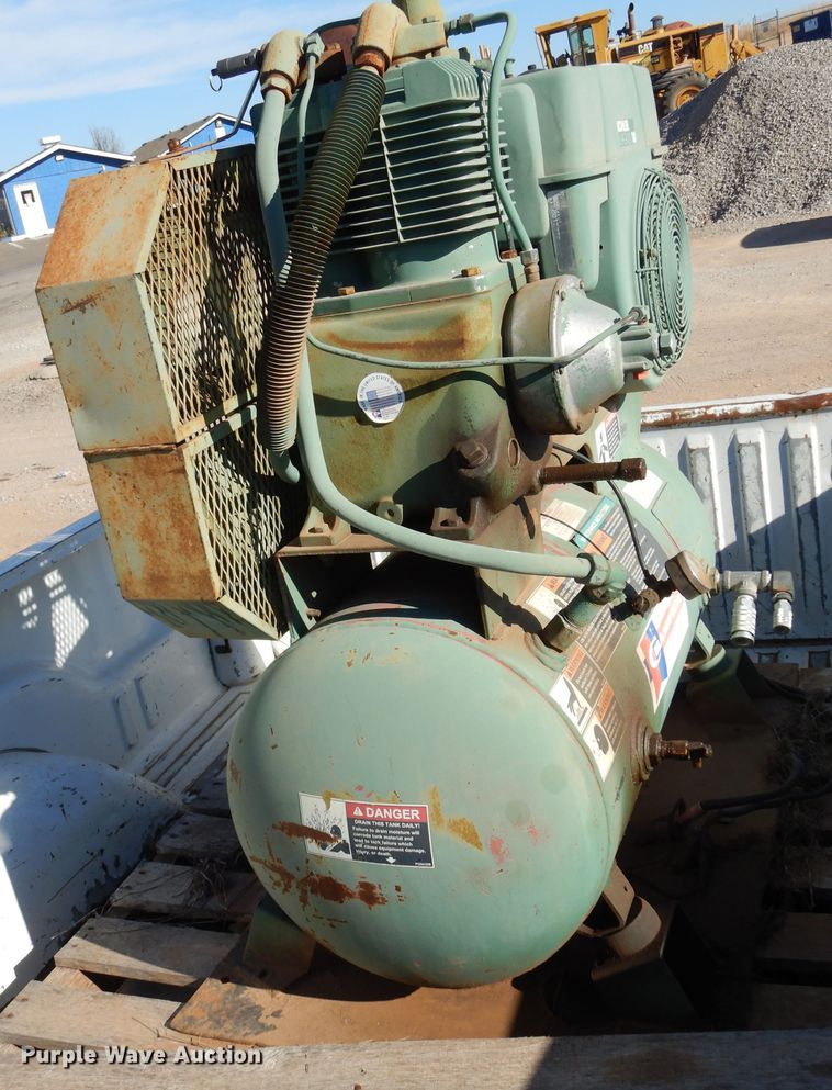 image for item KJ9461 Champion  air compressor