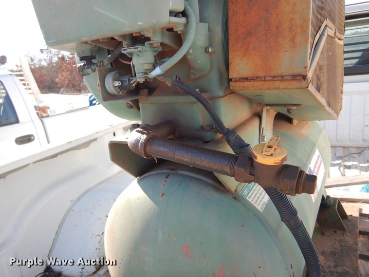 image for item KJ9461 Champion  air compressor