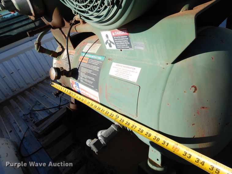 image for item KJ9461 Champion  air compressor