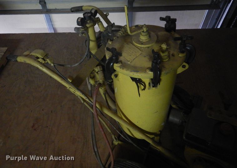 image for item KJ9466 MB 5-10 paint striper