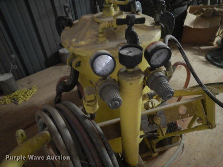 image for item KJ9466 MB 5-10 paint striper