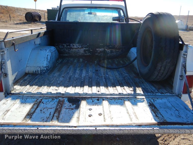 image for item KO9014 1985 Chevrolet D30  pickup truck