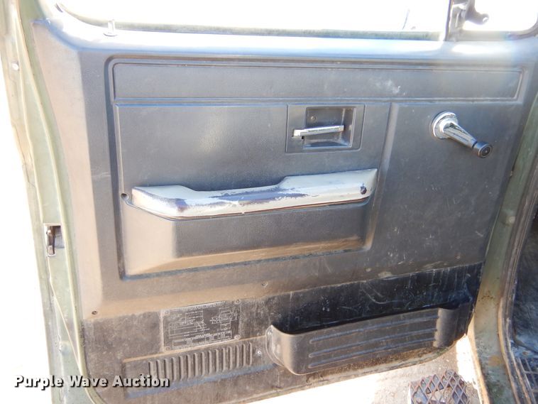 image for item KO9014 1985 Chevrolet D30  pickup truck