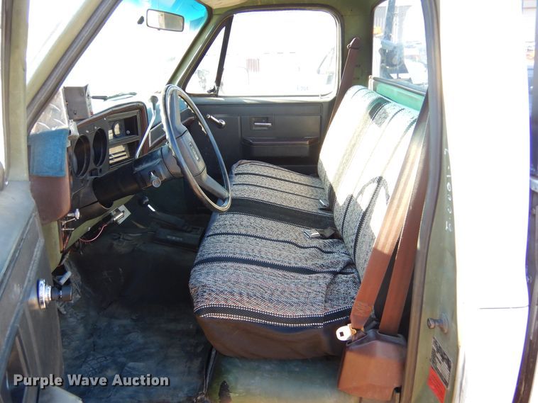 image for item KO9014 1985 Chevrolet D30  pickup truck