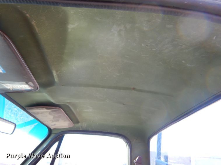 image for item KO9014 1985 Chevrolet D30  pickup truck