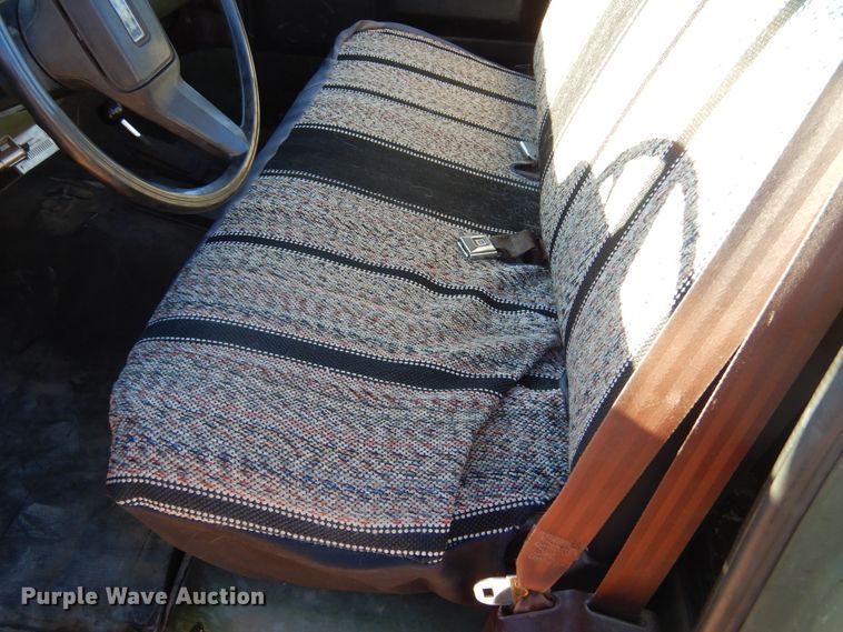 image for item KO9014 1985 Chevrolet D30  pickup truck