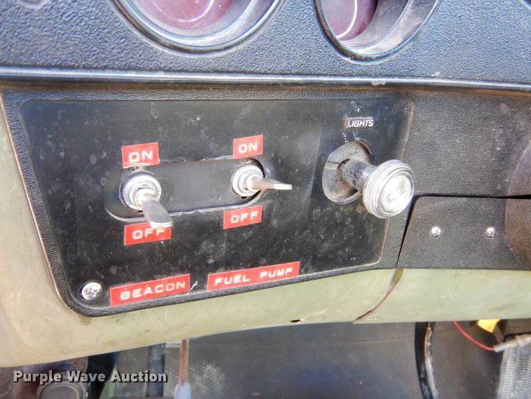 image for item KO9014 1985 Chevrolet D30  pickup truck