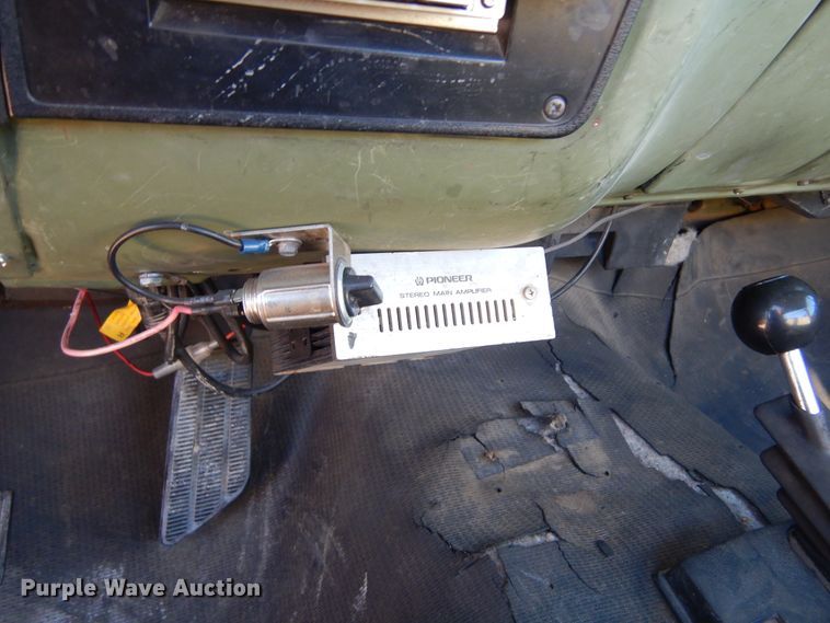 image for item KO9014 1985 Chevrolet D30  pickup truck