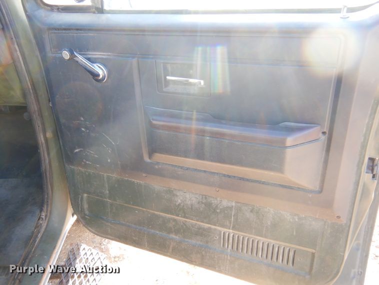 image for item KO9014 1985 Chevrolet D30  pickup truck