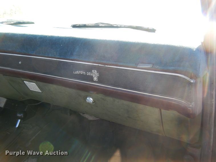 image for item KO9014 1985 Chevrolet D30  pickup truck