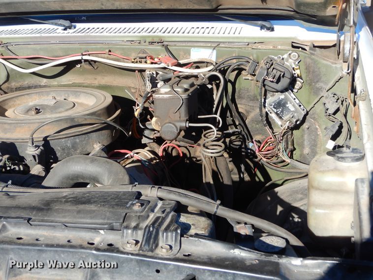 image for item KO9014 1985 Chevrolet D30  pickup truck