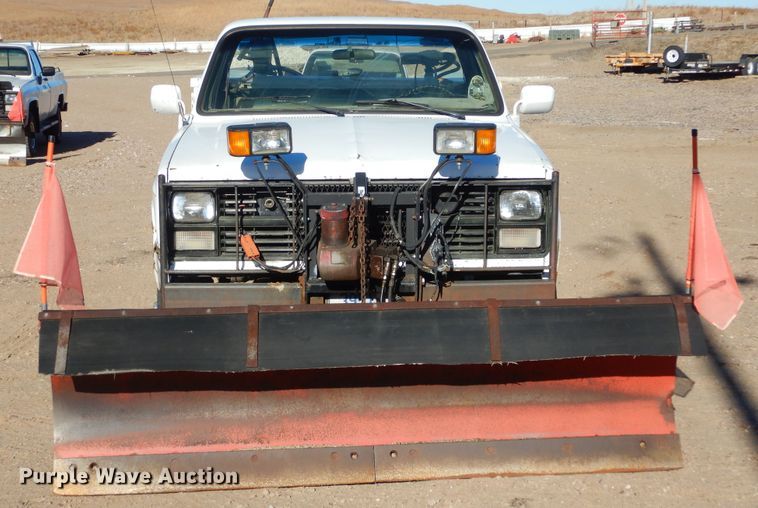 image for item KO9015 1985 Chevrolet D30  utility bed pickup truck